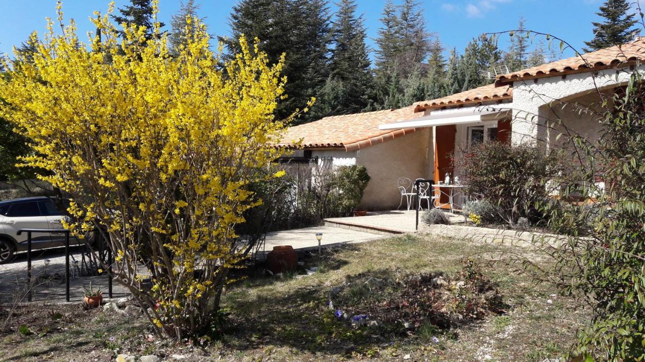 Villa La Lurette, Appartement Et Studio Saint-Etienne-les-Orgues Экстерьер фото