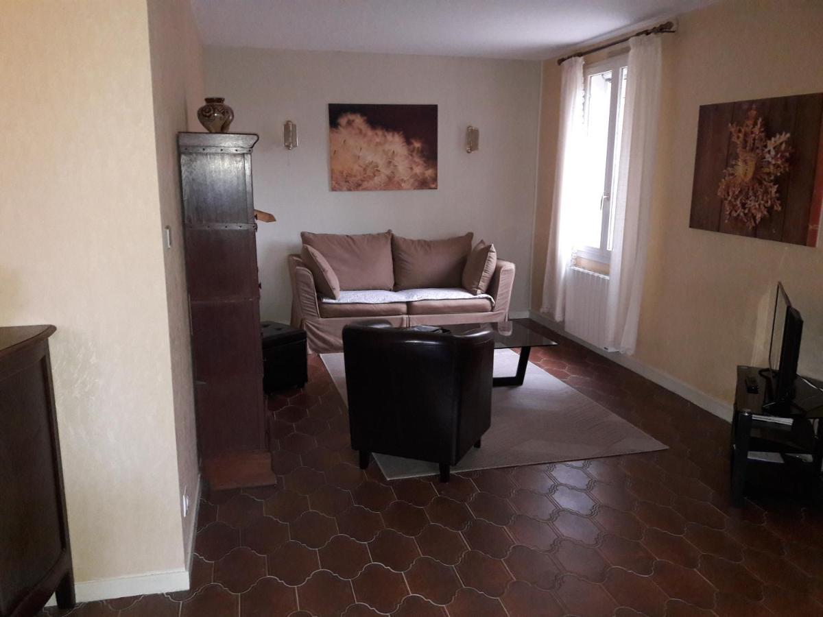 Villa La Lurette, Appartement Et Studio Saint-Etienne-les-Orgues Экстерьер фото