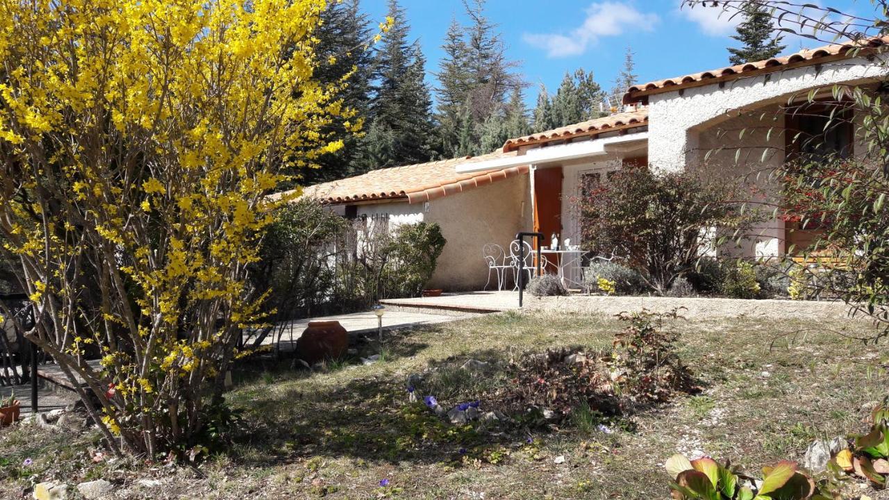 Villa La Lurette, Appartement Et Studio Saint-Etienne-les-Orgues Экстерьер фото